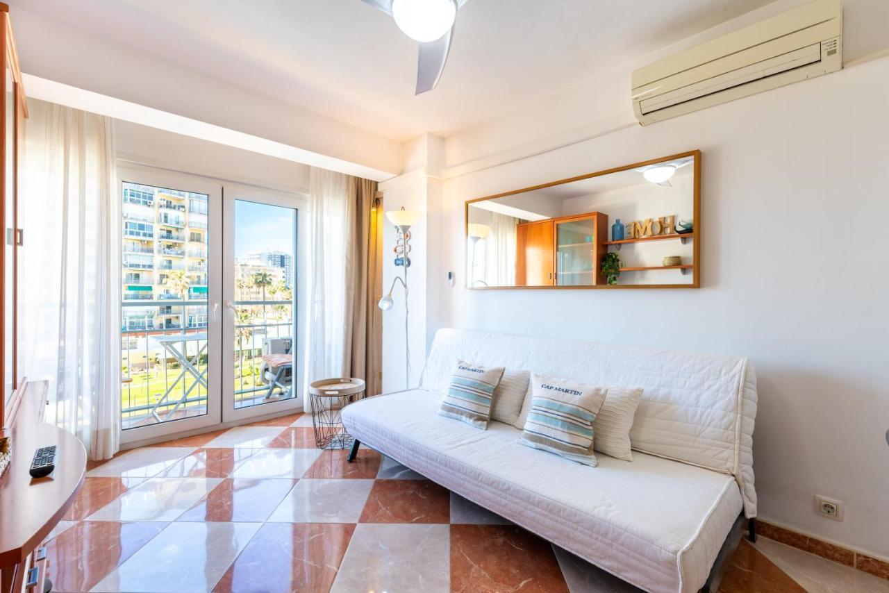 Sunny Seaside Apartment Аройо де ла Миел Екстериор снимка