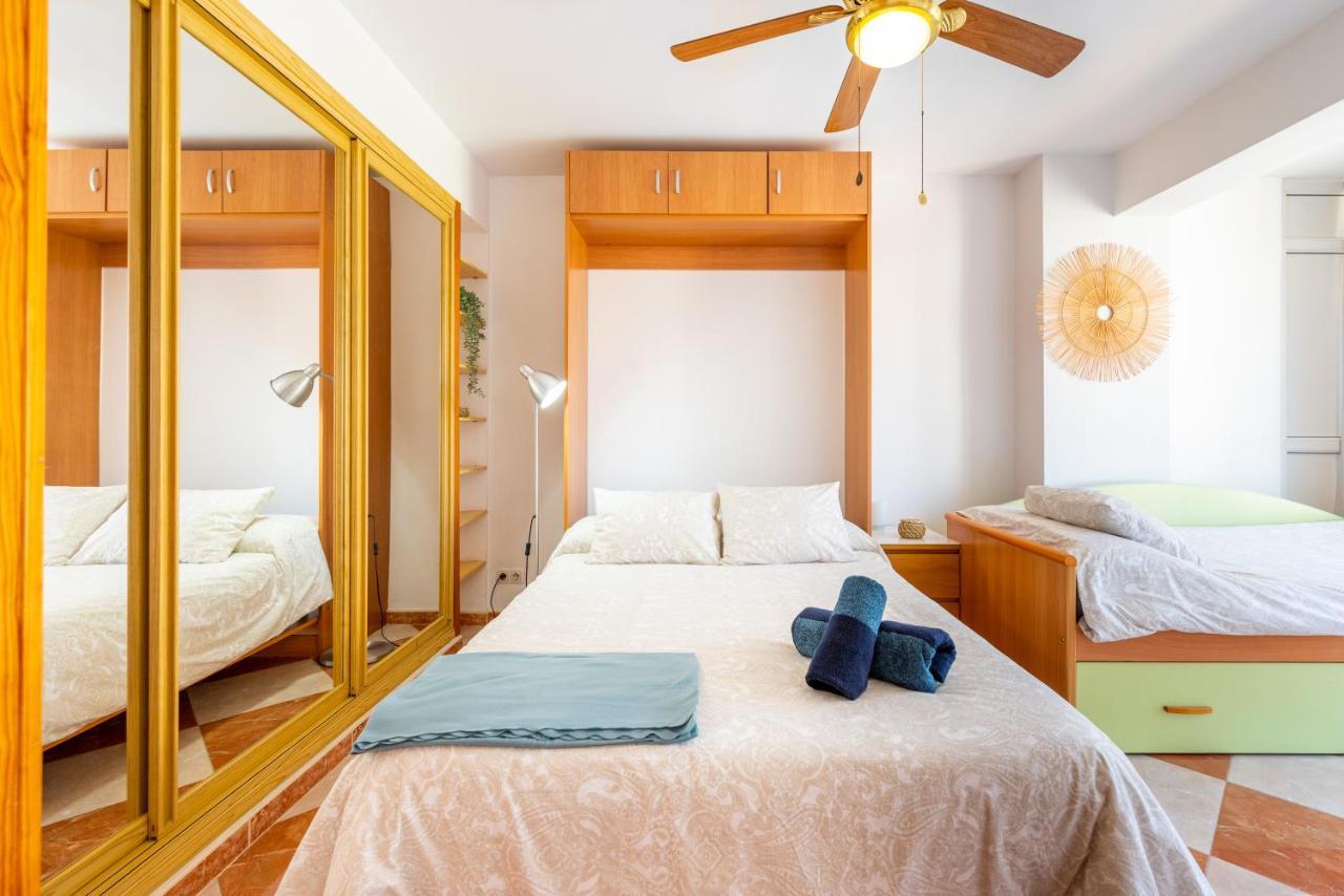 Sunny Seaside Apartment Аройо де ла Миел Екстериор снимка