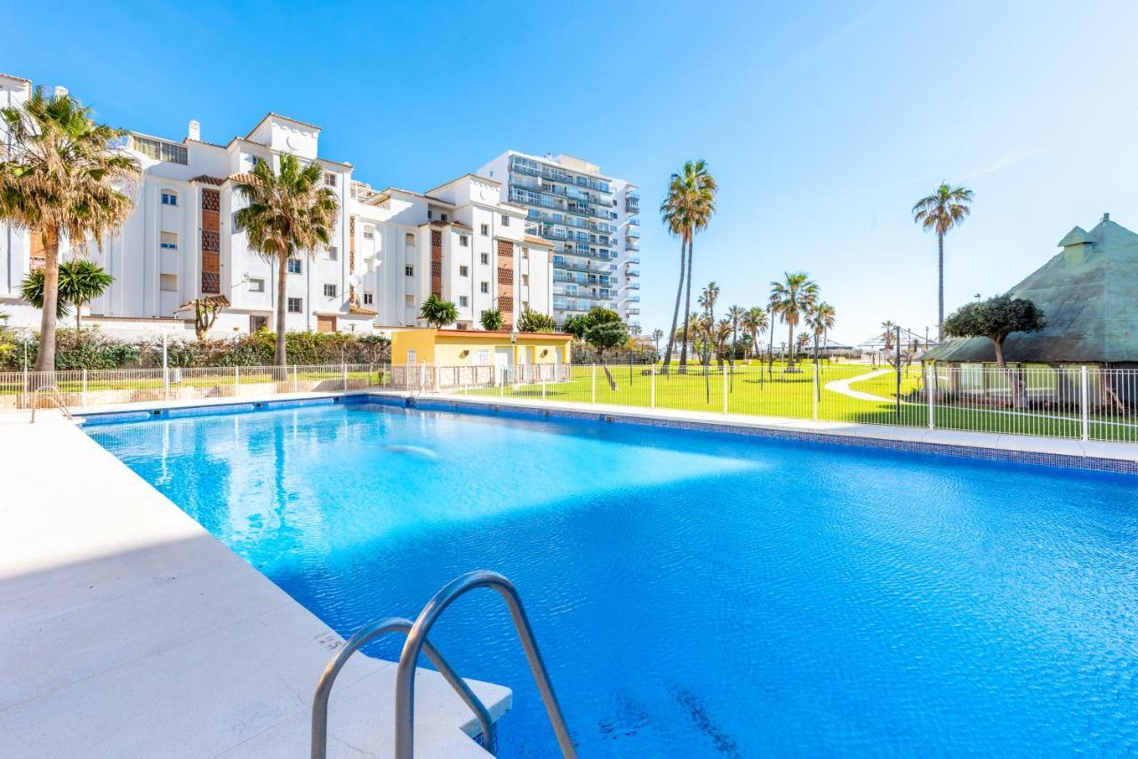 Sunny Seaside Apartment Аройо де ла Миел Екстериор снимка